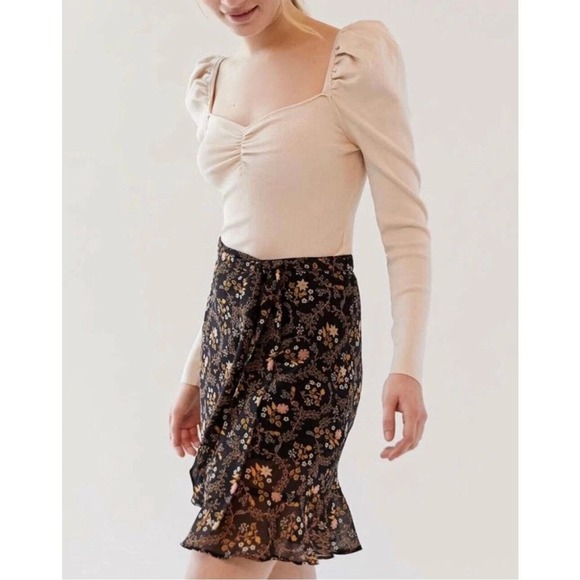 Urban Outfitters Dresses & Skirts - Urban Outfitters Black Floral Chiffon Ruffle Skirt Dainty Romantic Cottagecore‎